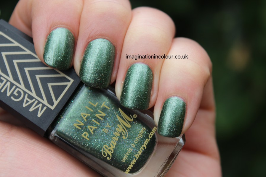 Barry M Cosmic Glow Magnetic Green Sparkle nail paint polish chevron pattern magnet khaki multicoloured holographic micro glitter dark metallic shimmer planet unmagnetised review
