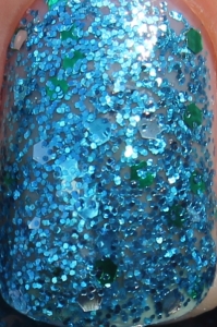Revlon Radiant Blue Mosaic nail polish enamel glitter opi gone gonzo dupe blue glitter silver green hexagonal multi sizes topcoat review UK blog close up